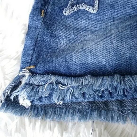 JESSICA SIMPSON JOURNEY Denim Shorts Star Applique Frayed Hem Blue Jean Festival - Picture 6 of 11